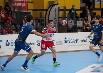 El Nava se aleja del descenso y en Cangas vuelve al pozo