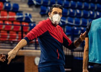 La Asobal homenajea a Garabaya antes de irse a China