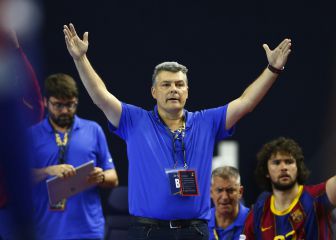 El Dinamo de Bucarest presenta con honores a Xavi Pascual