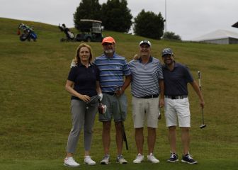 La madre de Jon Rahm se apunta a echar unos hoyos