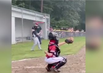 Un niño golpea violentamente sin querer a su entrenador y la reacción de este es ejemplar