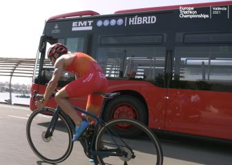 El reto de Sánchez Mantecón: se mide con... un autobús