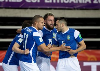 Brasil arrolla con Ferrao y Ricardinho vuelve a disfrutar