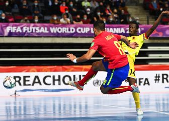 Adolfo no distingue rivales