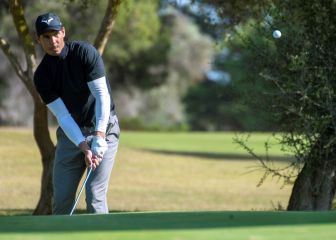 Nadal juega al golf antes de reaparecer en Abu Dabi