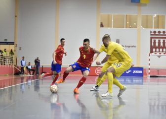 España aprueba el test ante Ucrania al ritmo de Lozano