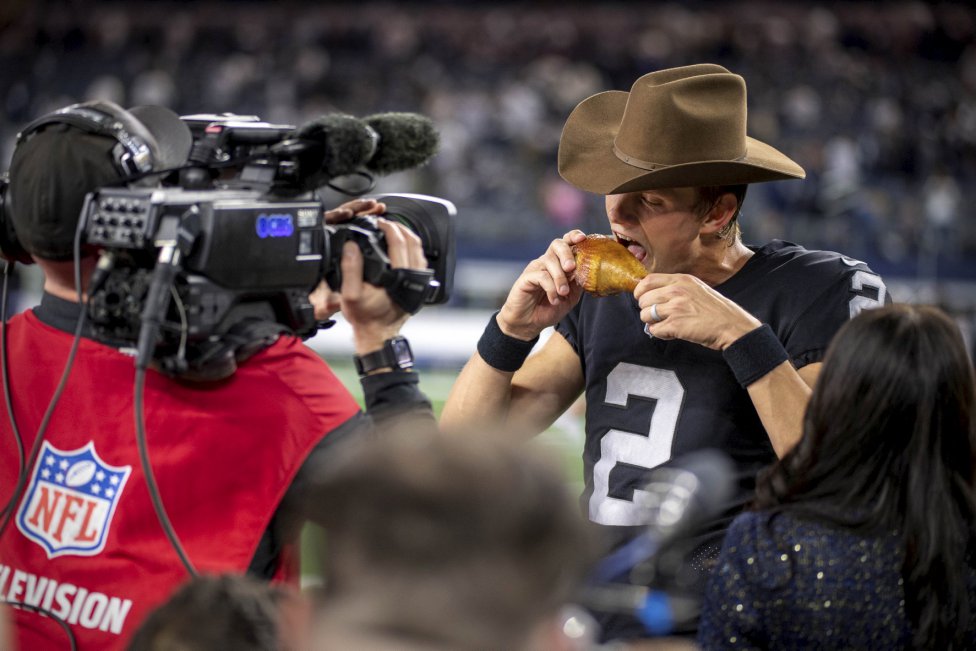 Los Raiders se ‘comen’ a los Cowboys en Acción de Gracias