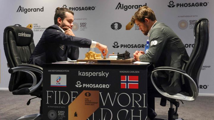 Carlsen tumba a Nepo tras ocho horas de combate