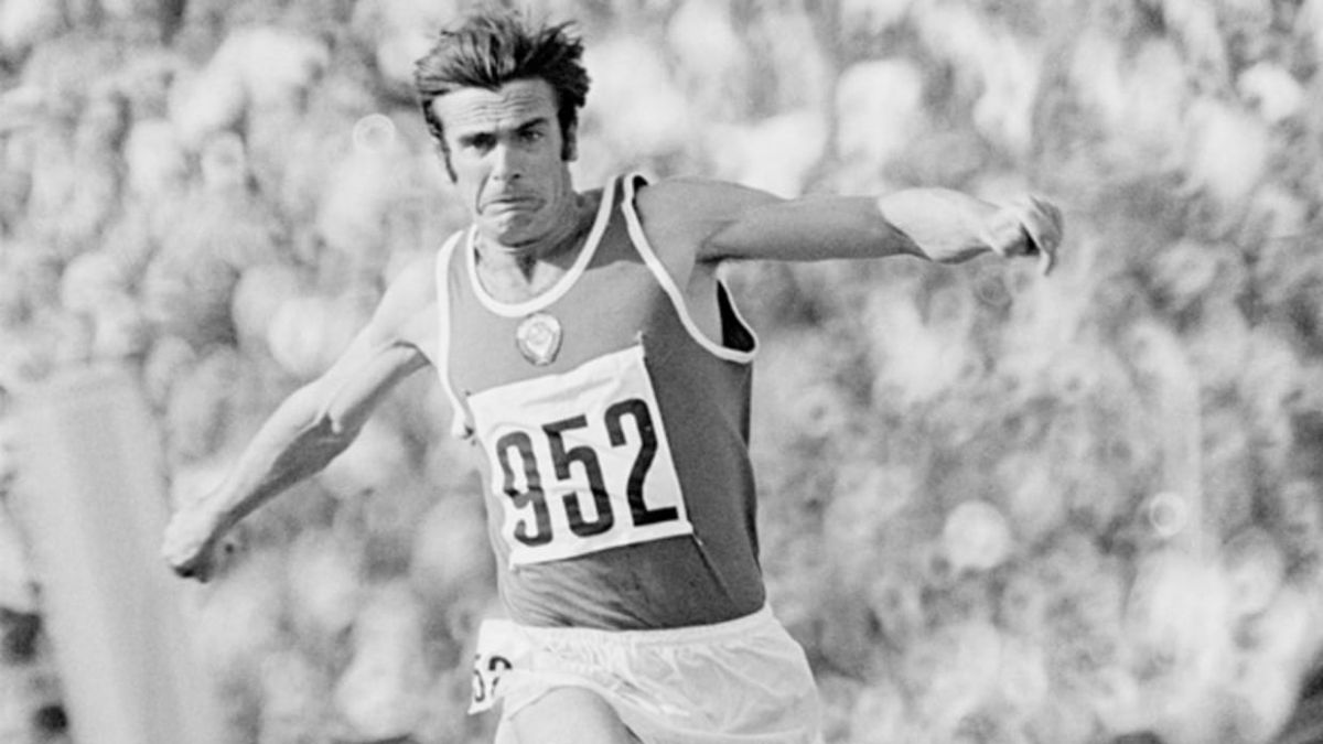 Viktor Saneyev: Athletics legend dies at 77