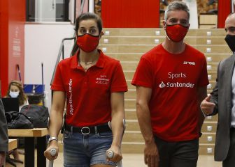 Fernando Rivas deja a la Federación pero no a Carolina Marín