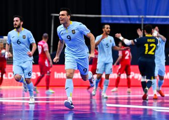 España saca su mejor versión para meterse en cuartos