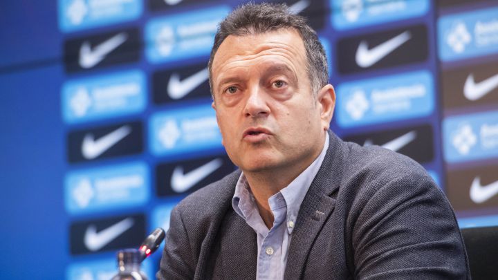 El entrenador del Barcelona de Fútbol Sala Jesús Velasco, durante una rueda de prensa.