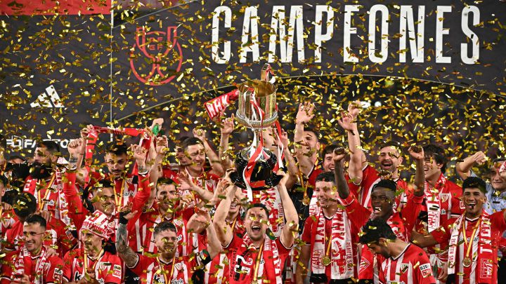 ¡Saldrá la Gabarra! La alegría del Athletic, campeón de Copa