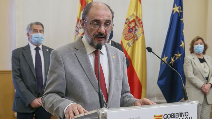 El presidente del Gobierno aragonés, Javier Lambán, durante una rueda de prensa.