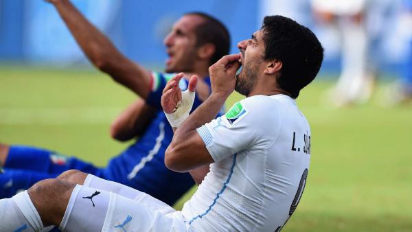 Luis Suárez también está sancionado en FIFA 15 - MeriStation