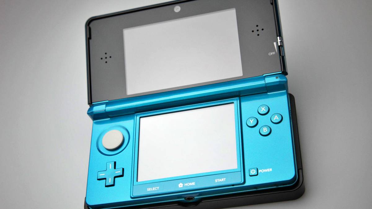 Para buscar refugio metal Maldición Nintendo 3DS cumple 10 años; una década de la última portátil de Nintendo -  MeriStation