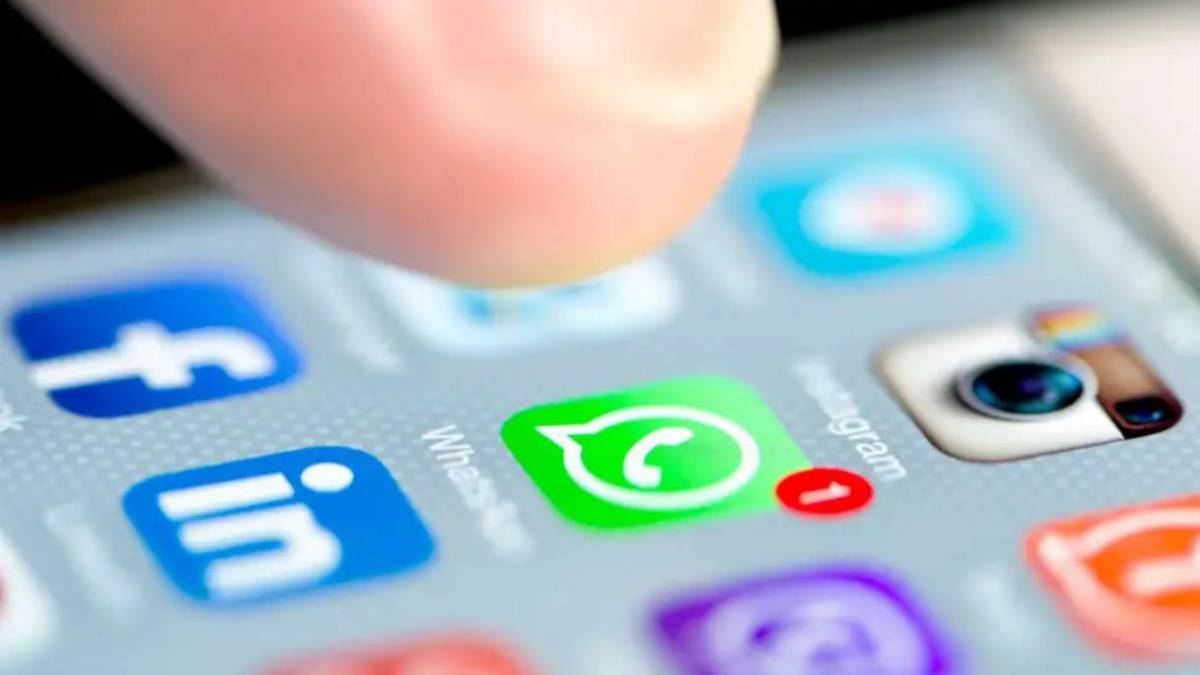 CÃ³mo colocar un contacto de WhatsApp entre los iconos de apps del mÃ³vil
