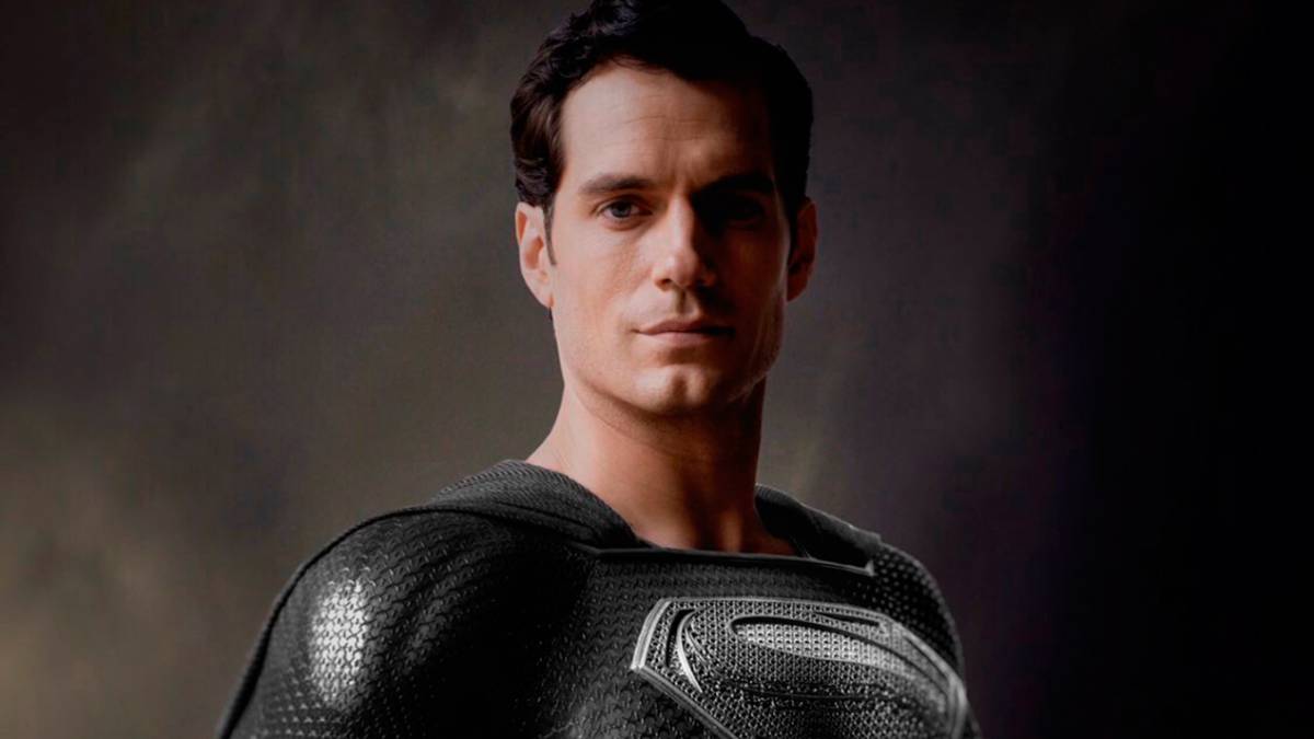 Saliente Salto reservorio Así es el Superman con traje negro del Snyder Cut de Justice League -  MeriStation
