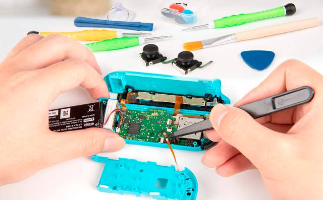 Cómo limpiar y reparar Joy-Con de Nintendo Switch -