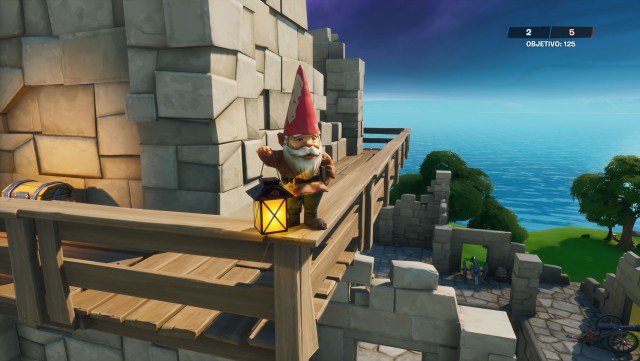 fortnite capitulo 2 temporada 2 desafios dominacion de la ubicacion desafio destruye gnomos en acampamiento abadejo o fortin ruinoso