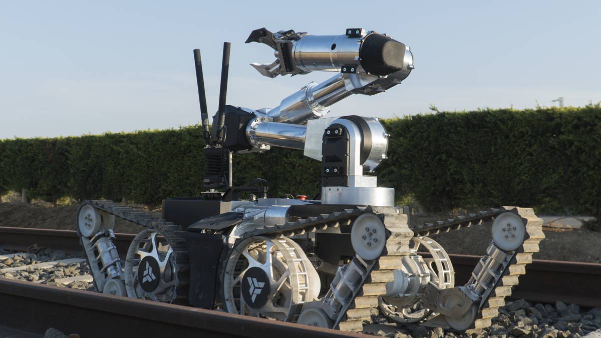 El robot desactivador de explosivos más avanzado se hace en España - AS.com