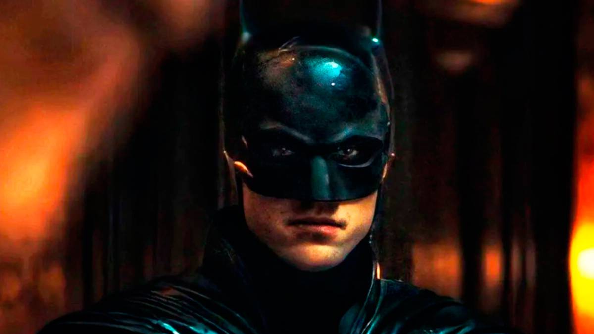 The Batman: nuevas y espectaculares fotos del rodaje con Batman en lo alto  de una torre - MeriStation