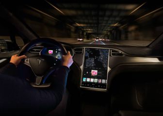 Tesla informa de un fallo en la pantalla táctil de sus coches