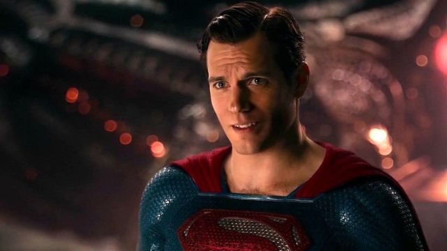 Un ejecutivo de Warner explota contra la Justice League de Joss Whedon:  Era un pedazo de m****a 
