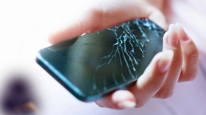 Podrás saber por ley si un móvil es fácil de reparar: llega el Índice de Reparabilidad