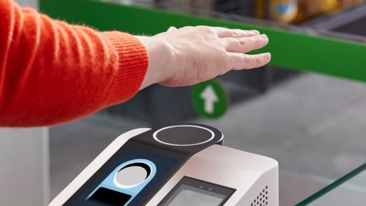 Pagar con la palma de la mano en el supermercado: El sistema Amazon One