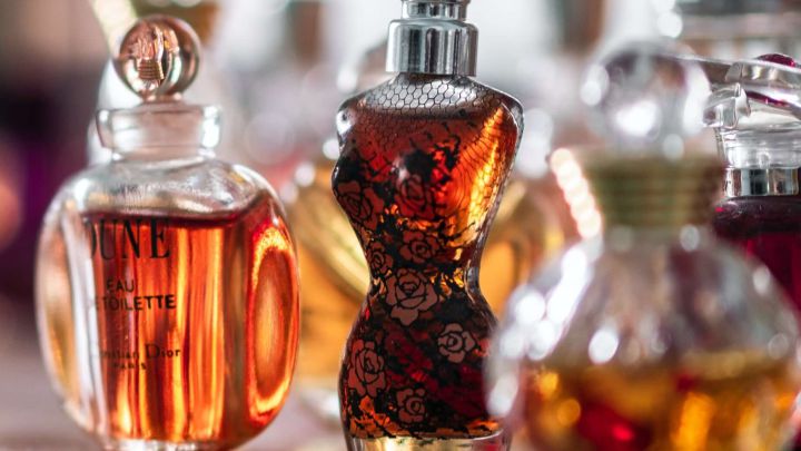Crean un perfume inteligente con 100 fragancias que eliges por una app