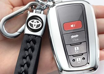 Toyota te cobrará por arrancar tu coche a distancia con el mando de la llave