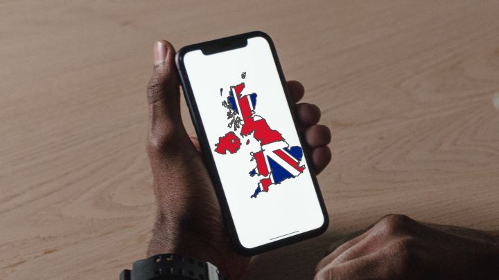 Reino Unido no adoptará el cargador único de la ley EU, el brexit de los iPhone