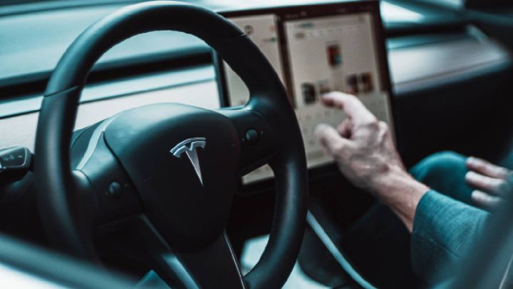 Tu coche Tesla se convertirá en una consola tras su última actualización