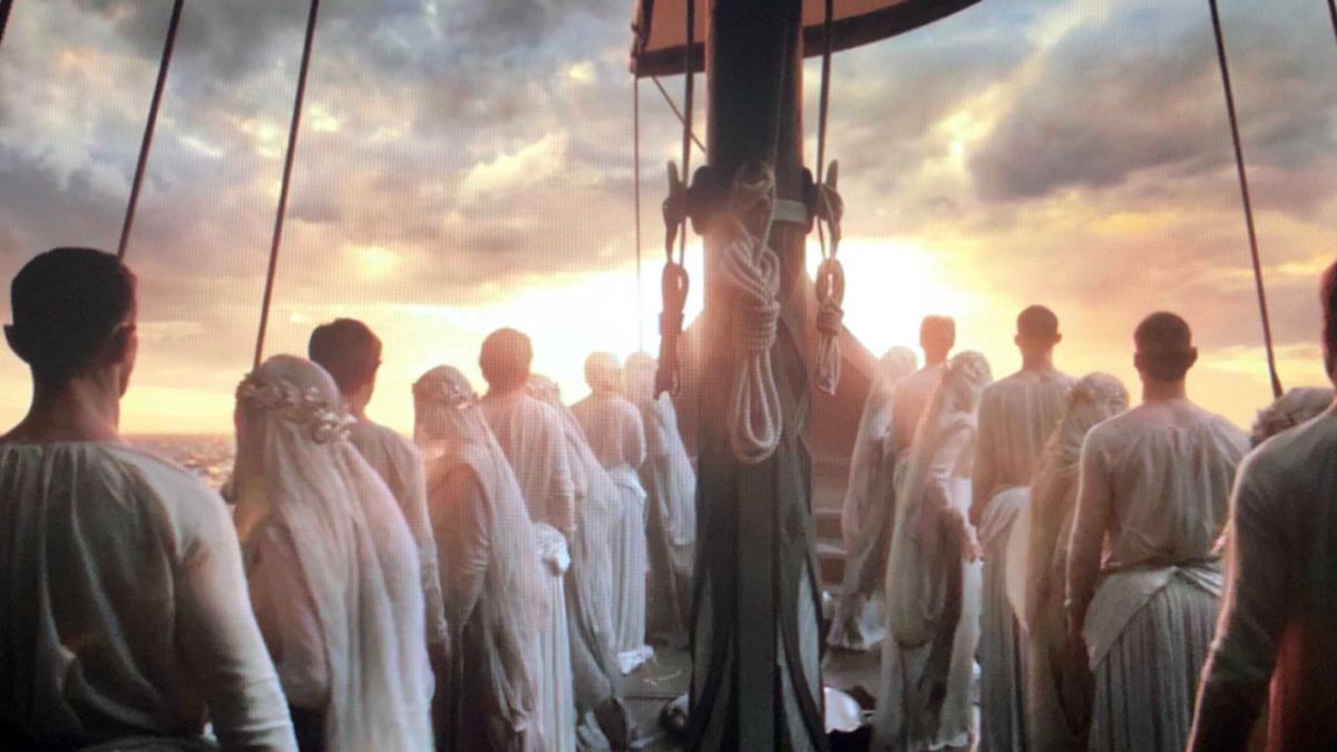 The Rings of Power: what is the bright light that Galadriel sees on the ship on the way to Valinor?