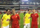 Vettel Y Raikkonen juegan fútbol en el Estadio Azteca