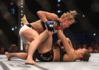 Holly Holm finalizó a Ronda Rousey en Australia