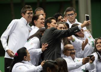 Abanderamiento de delegación mexicana rumbo a Río 2016