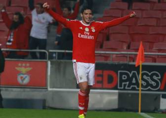 Benfica oficializó compra de Raúl Jiménez por 22 MDE