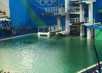 La alberca de los clavados estaba verde por un descuido de la organización