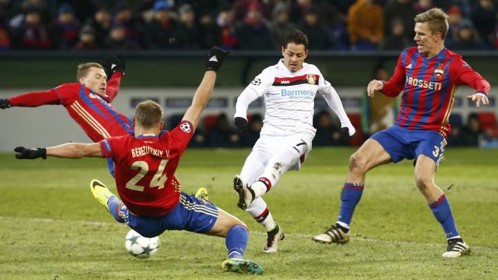 Leverkusen empata en Rusia y Chicharito alarga la mala racha