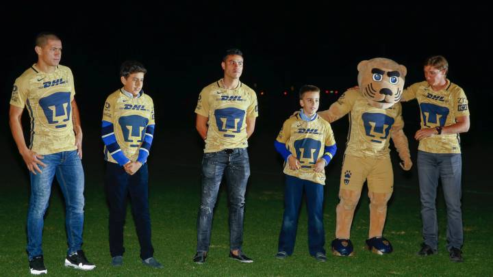 Pumas presenta a DHL como su nuevo patrocinador