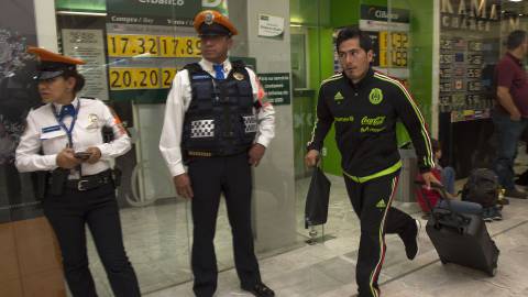 ‘El Burrito’ no viaja con el Tri a EUA por problemas con la visa