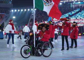 Emotivo desfile de Arly Velásquez, único mexicano en paralímpicos