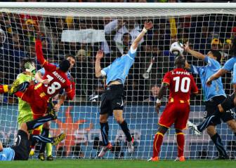 Uruguay vs. Ghana: Mano de Suárez y el 'Panenka' de Abreu