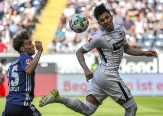 Salcedo regresó a la titularidad en triunfo del Eintracht