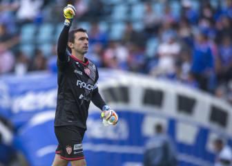 Oficial: Barovero a Monterrey y Hugo González a Necaxa