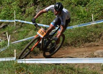 Gerardo Ulloa, medalla de bronce en Mundial de Mountain Bike