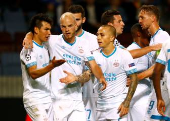 PSV venció al BATE con gol de Hirving Lozano