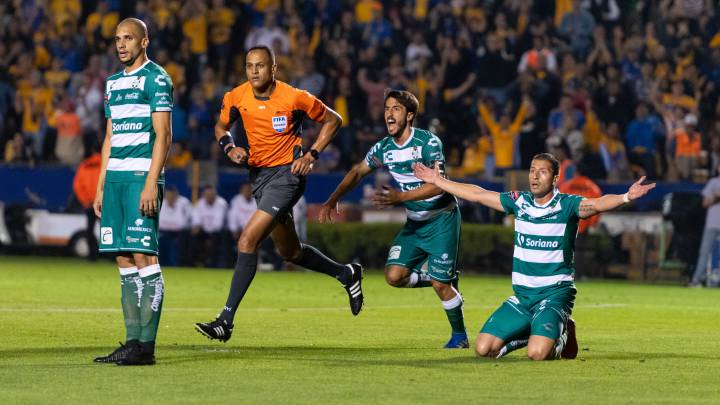 Tigres comienza con gol en fuera de lugar las Semis contra Santos